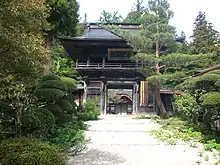 徳音寺 鐘楼門