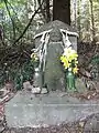 睨み不動(西)