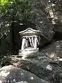 石尊様