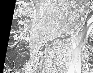 1947年米軍撮影。太田川放水路未着工、古川の流路変更が行われている。