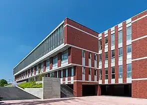 新校舎D棟