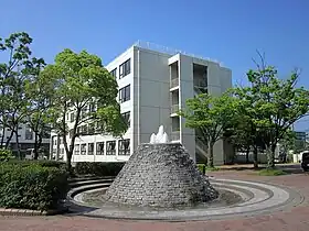 飛龍高校新館