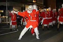 きつねの衣装