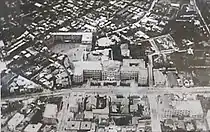 明治大学の全景（1930年、中央が3代目記念館）