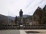 最澄像と信濃比叡根本中堂