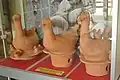水鳥形埴輪（複製）平野公民館展示。