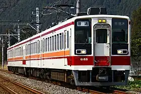 鬼怒川線を中心に運用される6050系