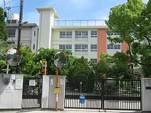 枚方市立枚方第二小学校、枚方市