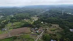 九石の全景