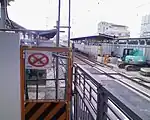 エレベータ設置工事（2010年3月、京都行ホームにて撮影）
