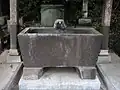 手水鉢寛延元年（1748年）。