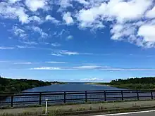 次第浜橋から日本海を望む