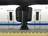 連結面（左:7020系 右:7000系）