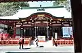 中門から大歳御祖神社拝殿（2015年3月26日撮影）
