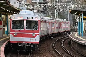 有馬線を走行する「特快速」(2023年12月20日)