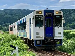鳥海山ろく線のYR-3000形気動車(子吉駅 - 鮎川駅間)
