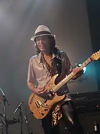 甲斐完司