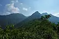 登山道からニセイカウシュッペ山と大槍