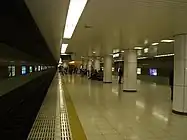 相鉄線ホーム海老名方から横浜方を望む（2004年11月27日）