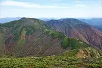 石狩岳から見た音更山とユニ石狩岳
