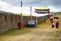 穆日マニ石経墻