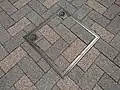 笹飾りの竹を差し込む穴。蓋は四角い。