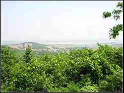 紫蓬山より望む大堰湾ダム湖