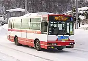 西山通をバスターミナル方面へ向かう(試験運行時)