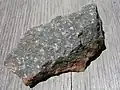 縞状鉄鉱層下部のグリーンストーンベルトの火山岩