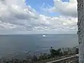 美保関灯台からの日本海遠景（隠岐の島が望め事故現場海域近く）