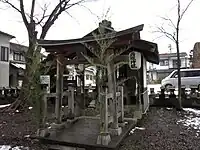 青麻神社明治時代、近隣に住む大須賀忠右衛門が中風快癒を願い勧請したもの。