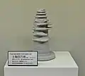 土製百万塔（複製）原品は大垣市指定文化財。大垣市歴史民俗資料館展示。