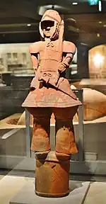 武装男子立像（群馬県太田市世良田町出土）天理大学蔵