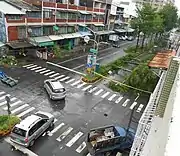 強風に見舞われる高雄市内