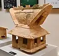 北東造出 家形埴輪（入母屋造）加古川市総合文化センター博物館展示（他画像も同様）。
