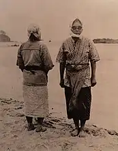 袖志の海女の服装