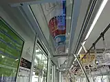 強化ガラス製の荷棚（7次車）