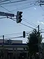 誤認防止にルーバーを取り付けた信号機1