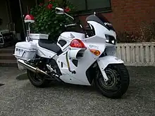 VFR800P埼玉県警察(上)警視庁(下)