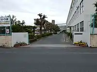 豊橋市立羽田中学校 校門