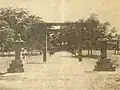 豊田神社鳥居と参道