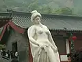 沐浴する楊貴妃の像