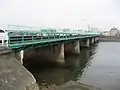 道路橋に転用された岩田川橋梁