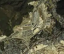 1981年度。住宅の一部が建設されている。国土交通省 国土地理院 地図・空中写真閲覧サービスの空中写真を基に作成