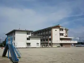 関市立金竜小学校