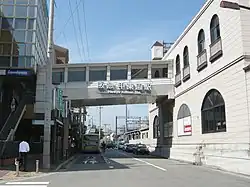 阪急甲東園駅西口