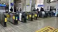 西改札口