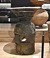 朝顔形埴輪國學院大學博物館展示。