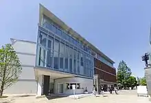 高千穂大学 1号館
