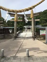 鶴羽根神社